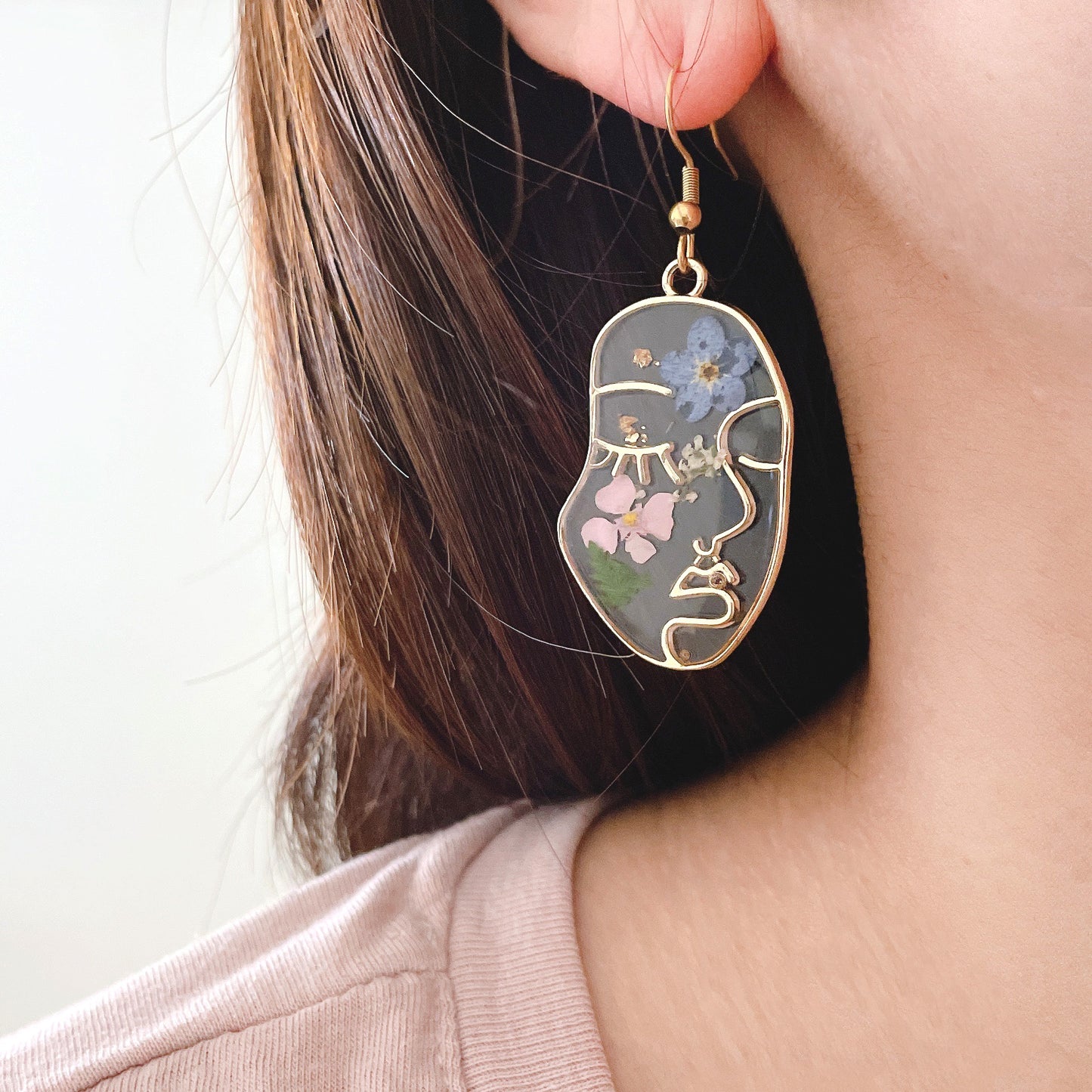 Handmade Forget-Me-Not Myosotis Dried Flower Dangle Earrings