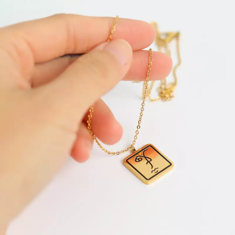 18K Gold Plated Stainless Steel Art Abstract Face Pendant Necklace