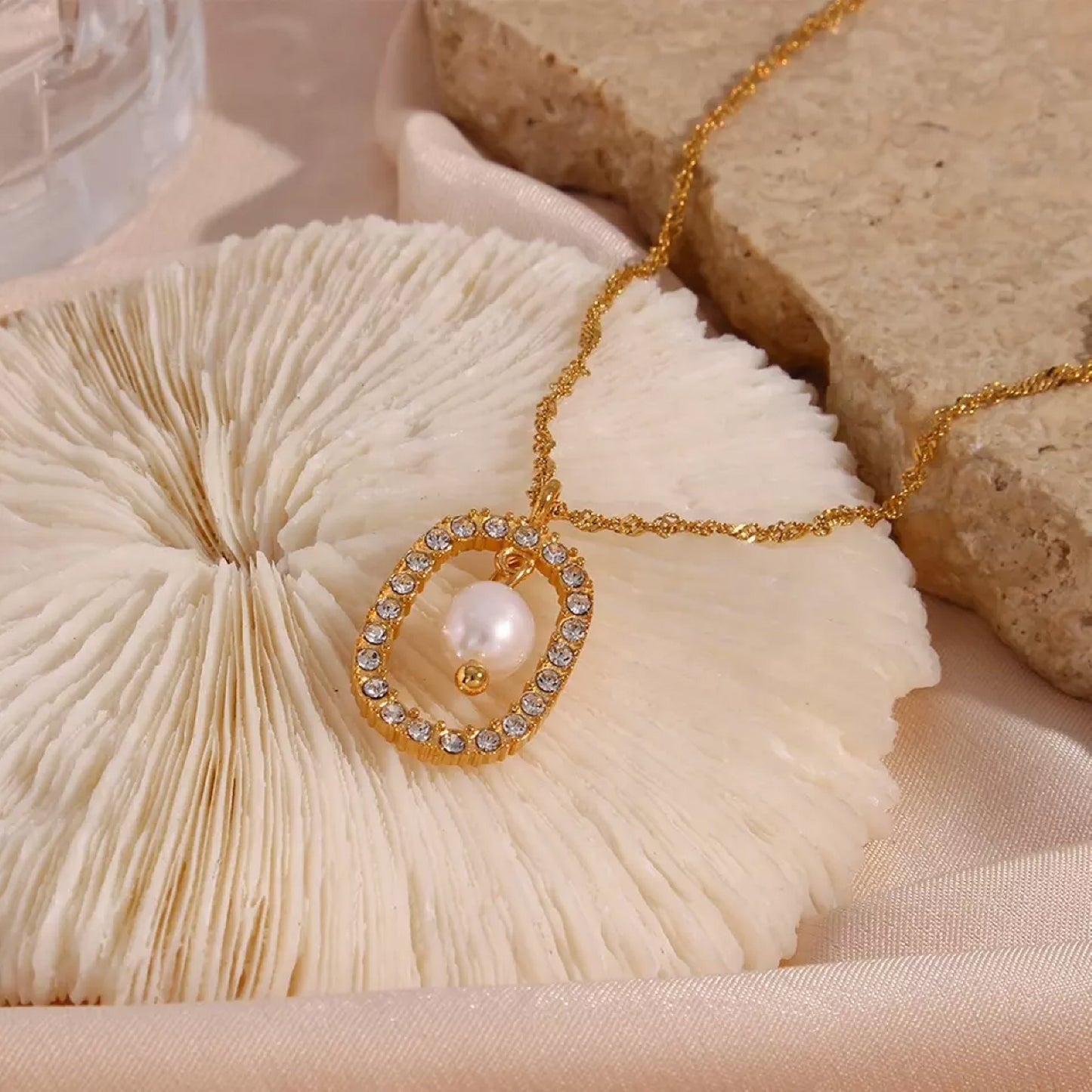 18K Gold Plated 316L Stainless Steel Fresh Water Pearl Pendant Necklace