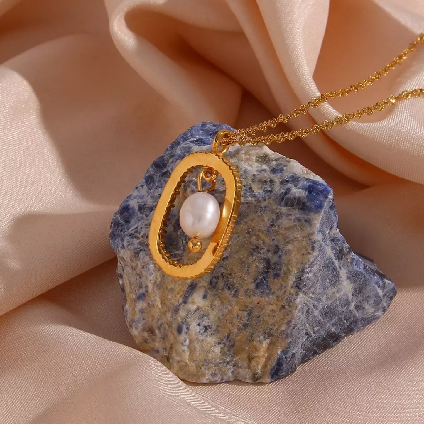 18K Gold Plated 316L Stainless Steel Fresh Water Pearl Pendant Necklace