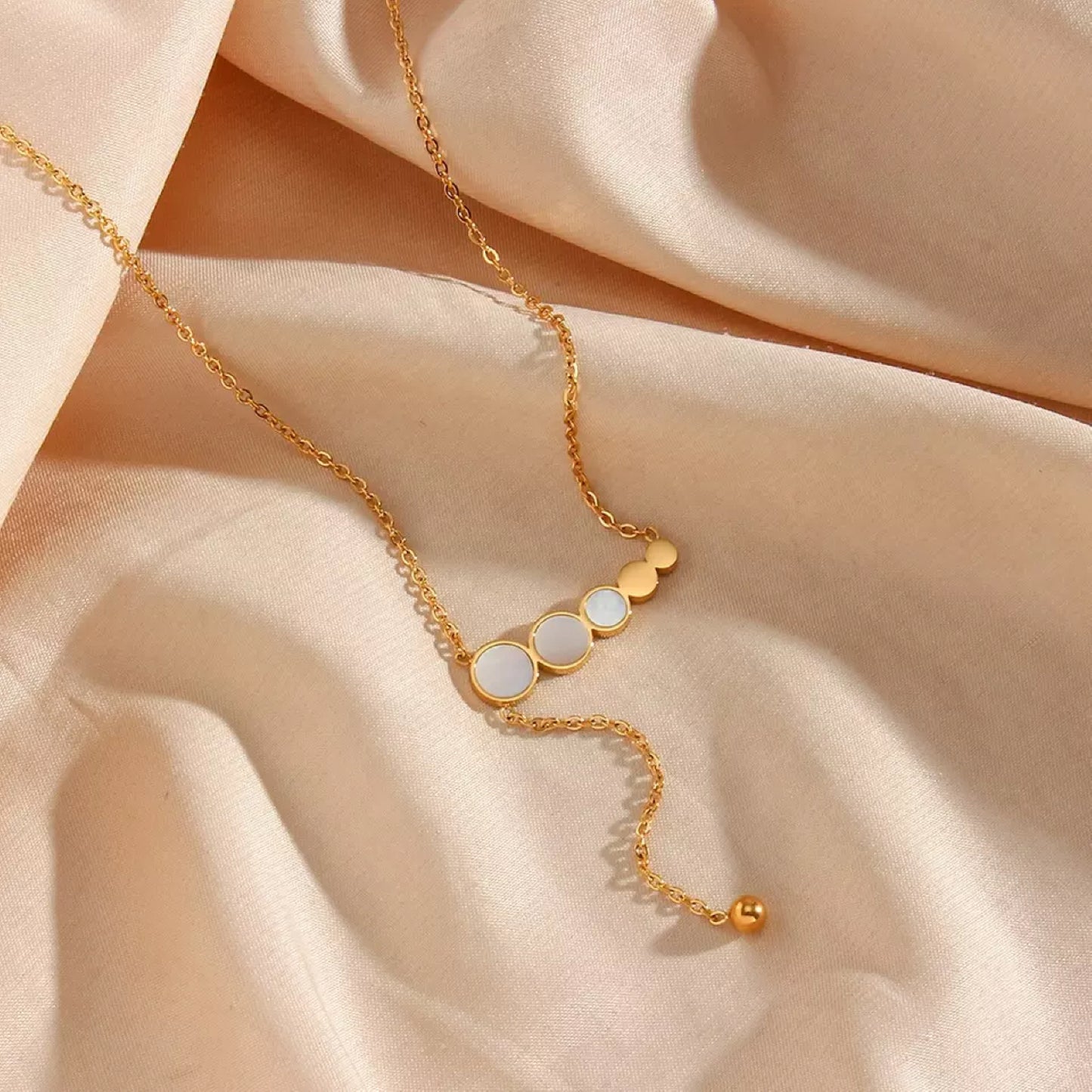18k Gold Plated Stainless Steel Mother of Pearl Shell Necklace